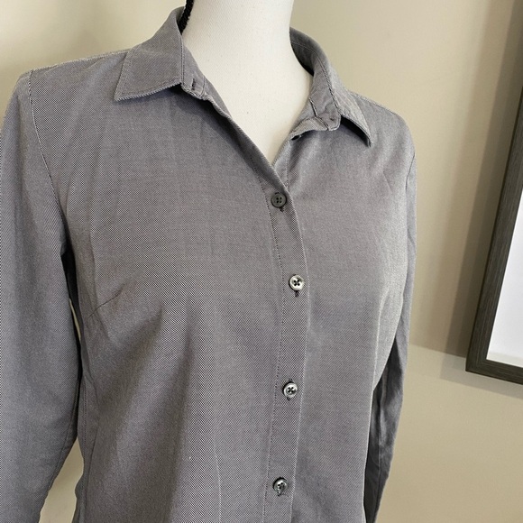 Ann Taylor Button up Cotton Blouse - Picture 2 of 5